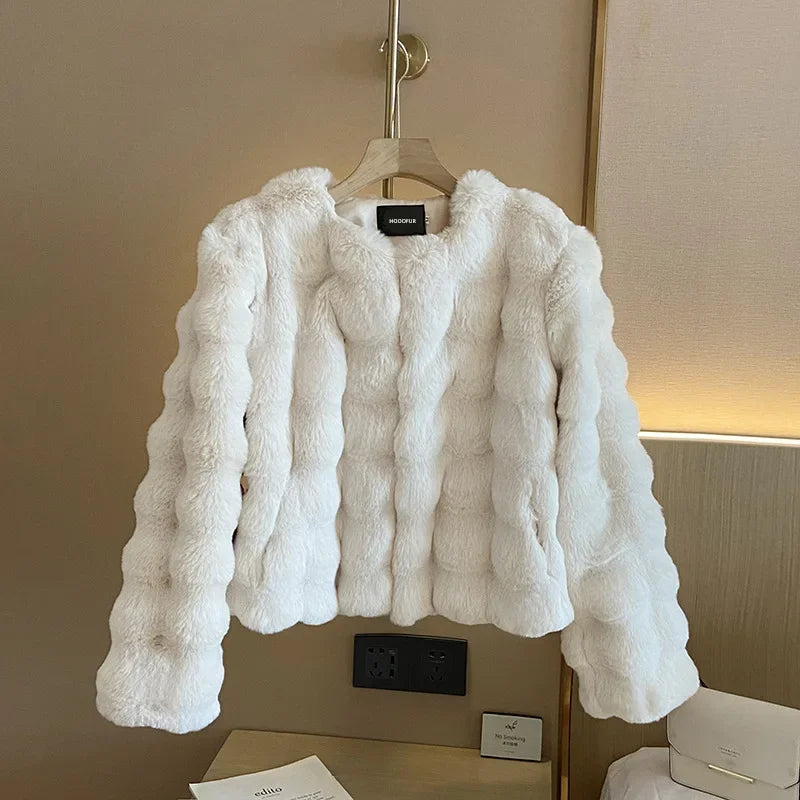 Women's Short Faux Fur Coat – Plush Imitation Fur Jacket