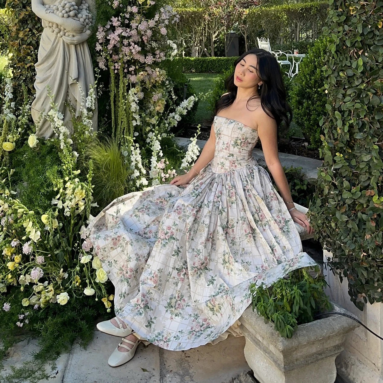 Elegant Women's Midi Dress with Floral Print