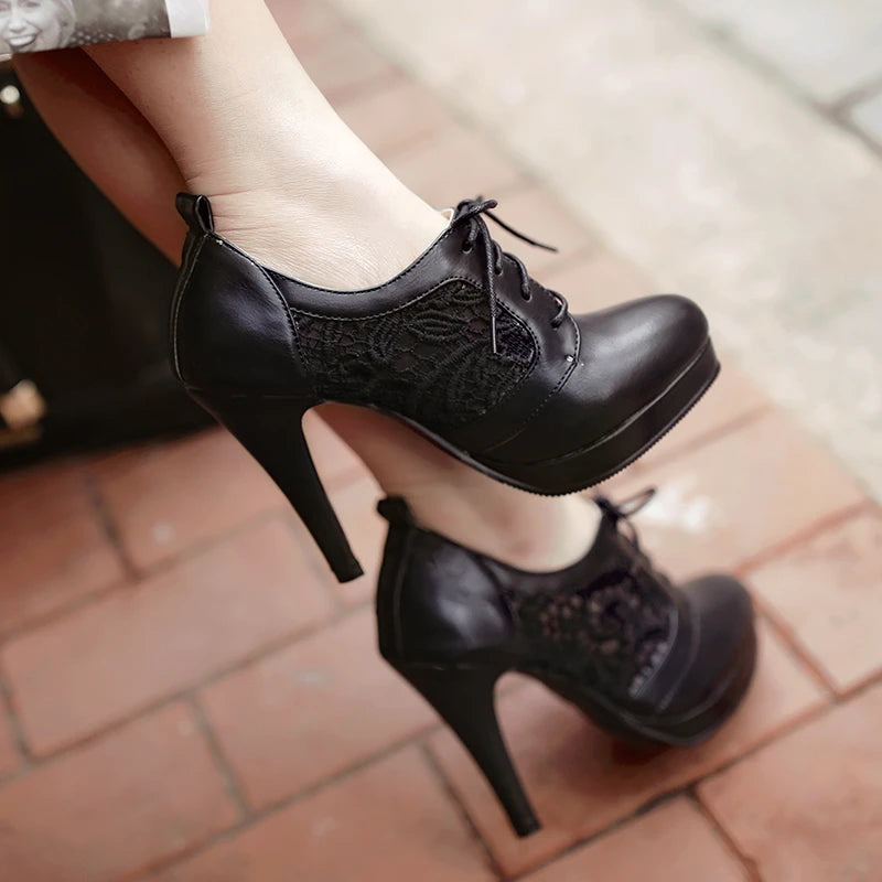 Women’s Lace-Up Pointed Toe Platform Wedge Heels