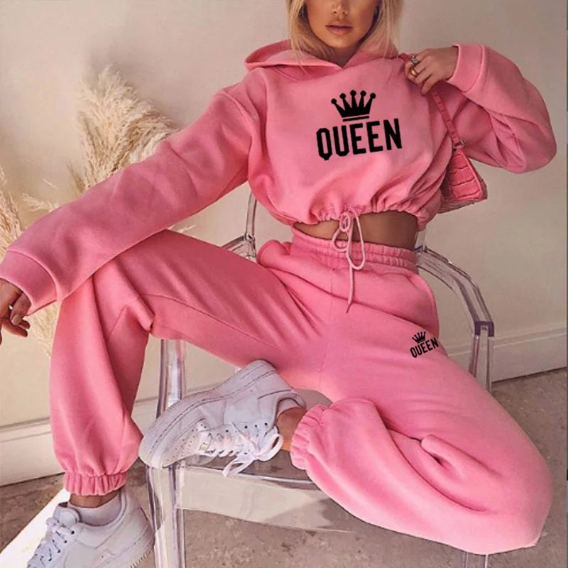 Women's Hooded "Queen" Print Sweater and Tracksuit Set - Stylish 2-Piece Athletic Outfit