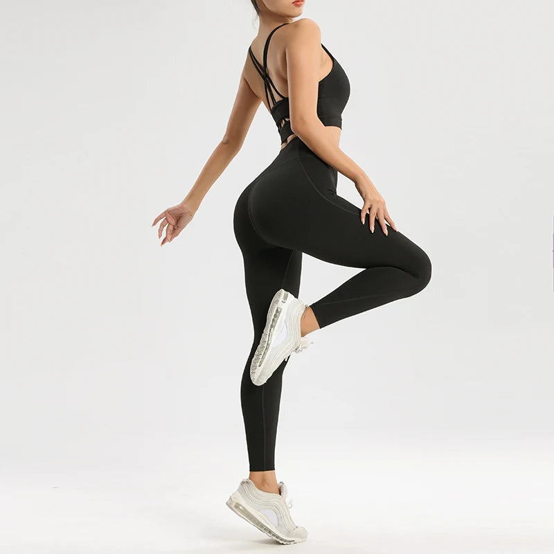Women's Yoga Bra and Leggings Set - Two-Piece Fitness Outfit for Activewear and Workout