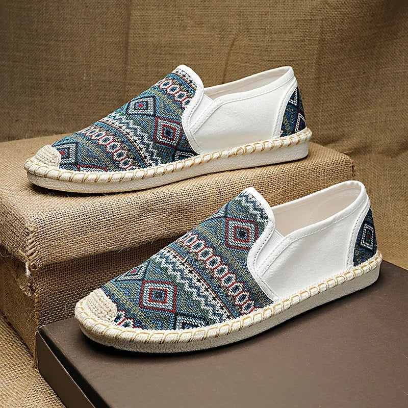 Stylish Men's Low-Cut Breathable Slip-On Shoes - Classic & Comfortable Footwear