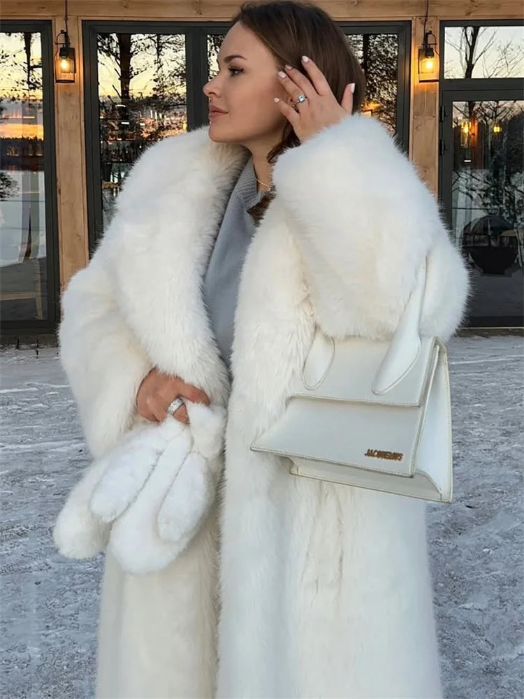 Women's Faux Fur Coat – Luxury Elegant Loose Fit Coat