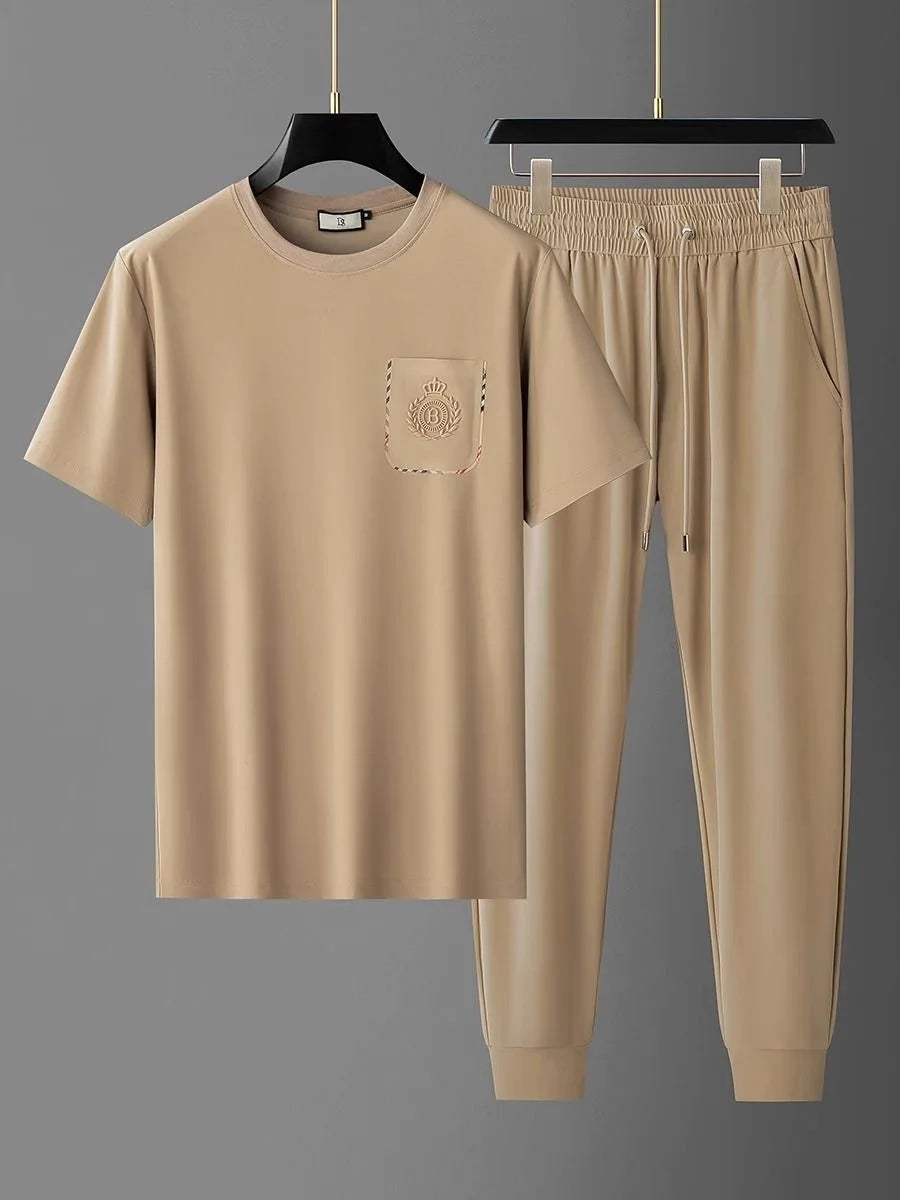 Men's 2-Piece T-Shirt and Drawstring Sweatpants Set