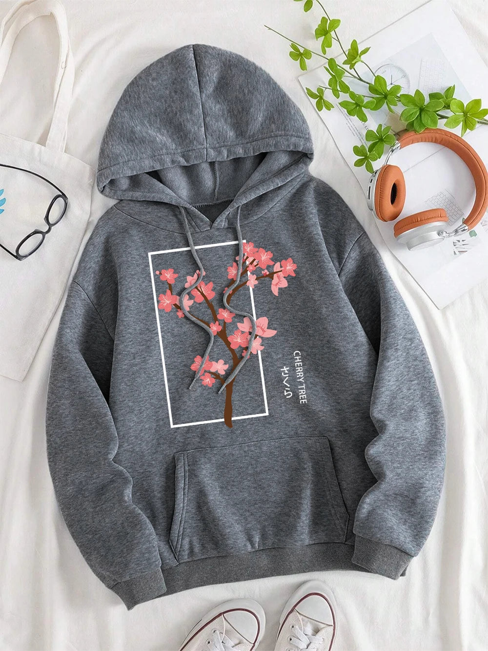 Cherry Blossom Tree in Full Bloom Women’s Loose Hoodie