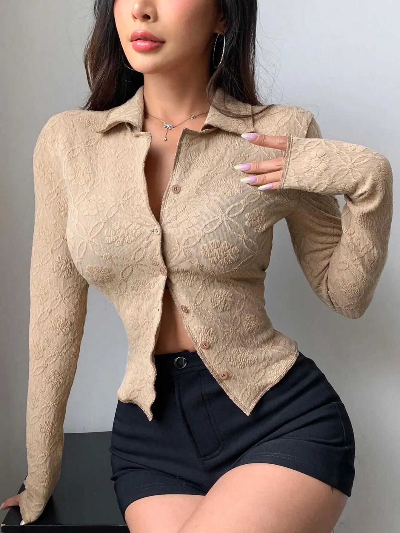 Women's Slim Fit Long Sleeve Turn-Down Collar Blouse