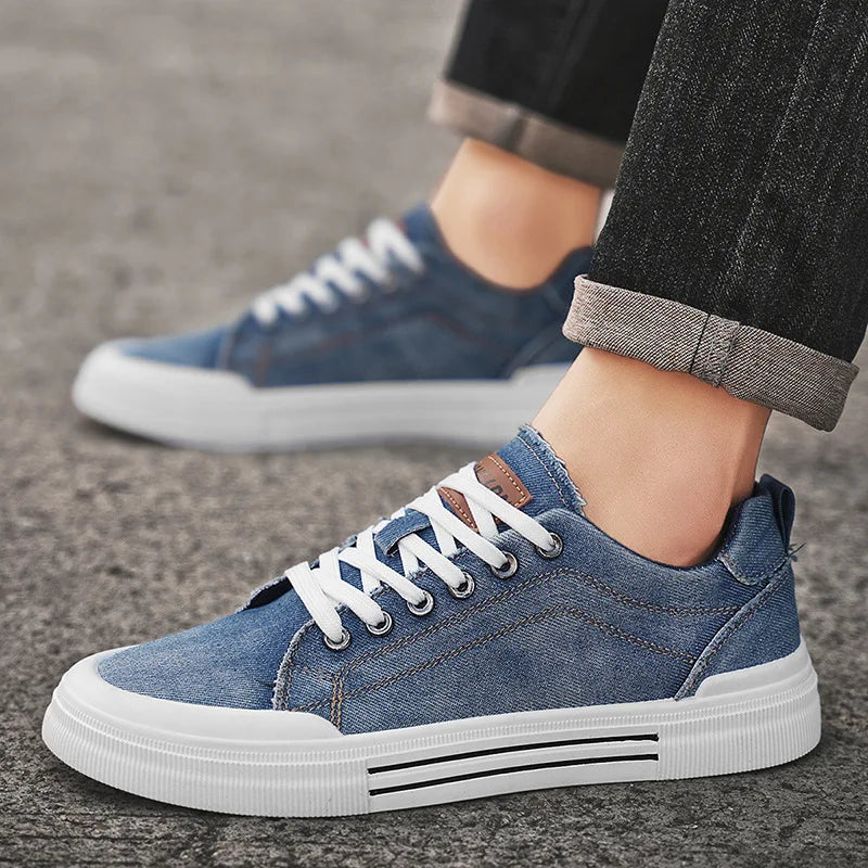 Men's Vulcanized Canvas Lace-Up Sneakers – Stylish & Durable Casual Shoes