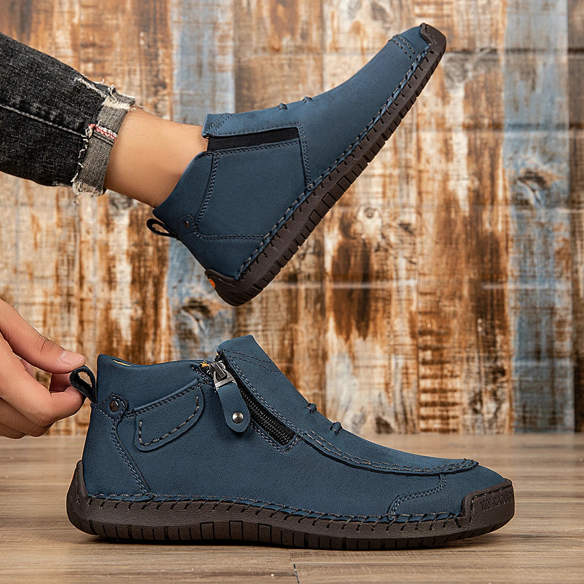 Classic Handmade Leather Men's Shoes with Zipper Design Outdoor Sneakers Casual Flat Shoes Men Work Shoes Ankle Boots