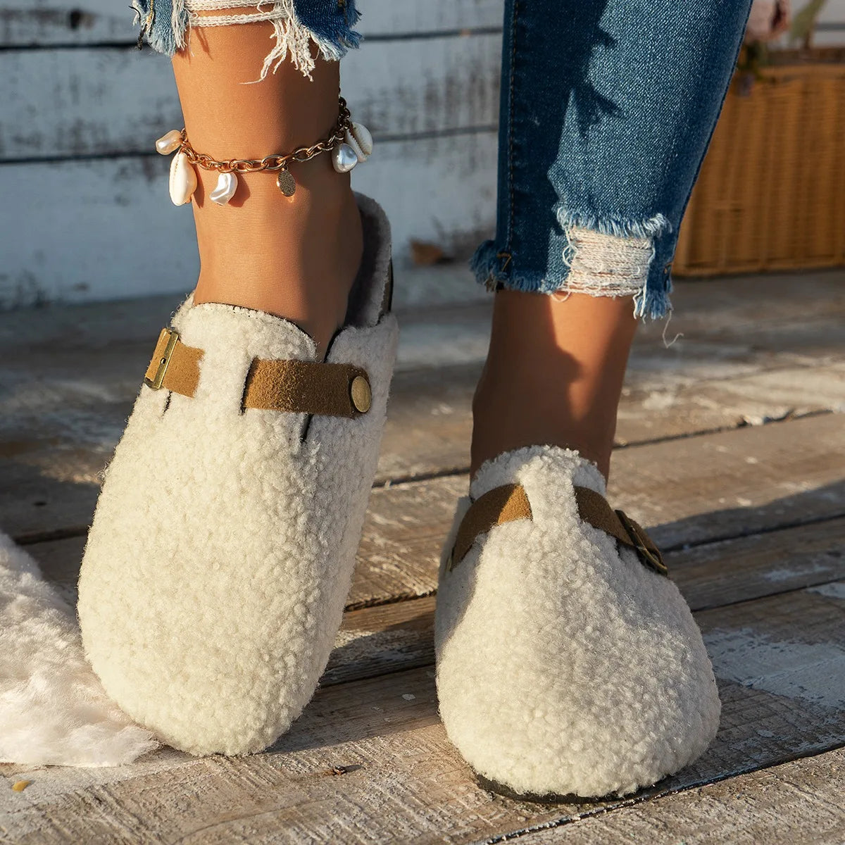 Women's Faux Fur Slippers with Buckle – Comfortable Flat Slip-Ons