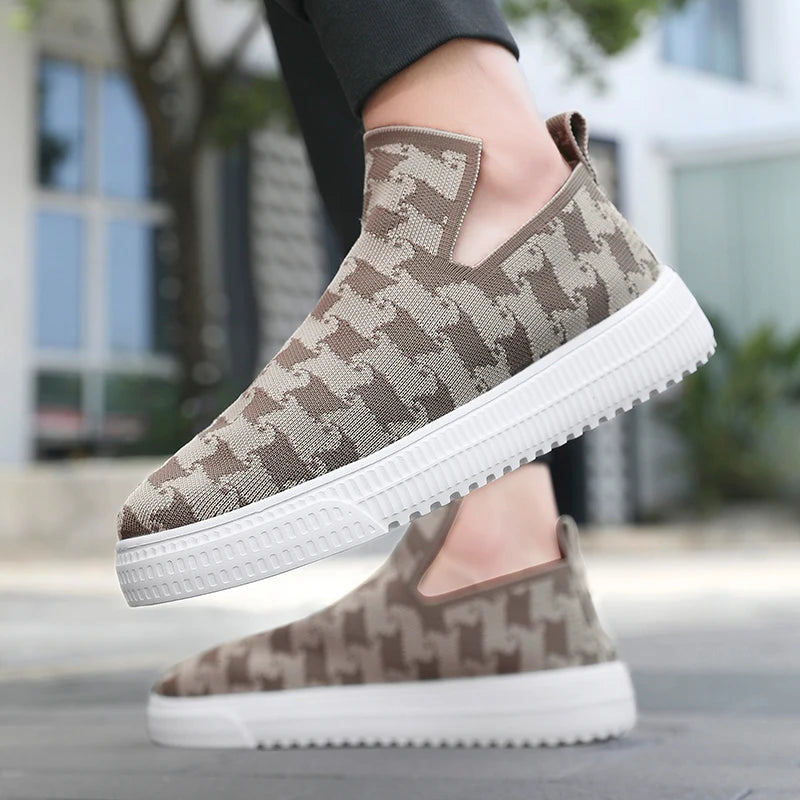 Unisex Mesh Breathable Lightweight Casual Sneakers