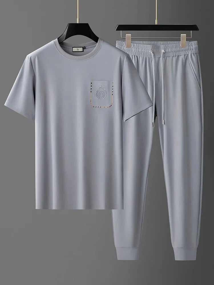 Men's 2-Piece T-Shirt and Drawstring Sweatpants Set