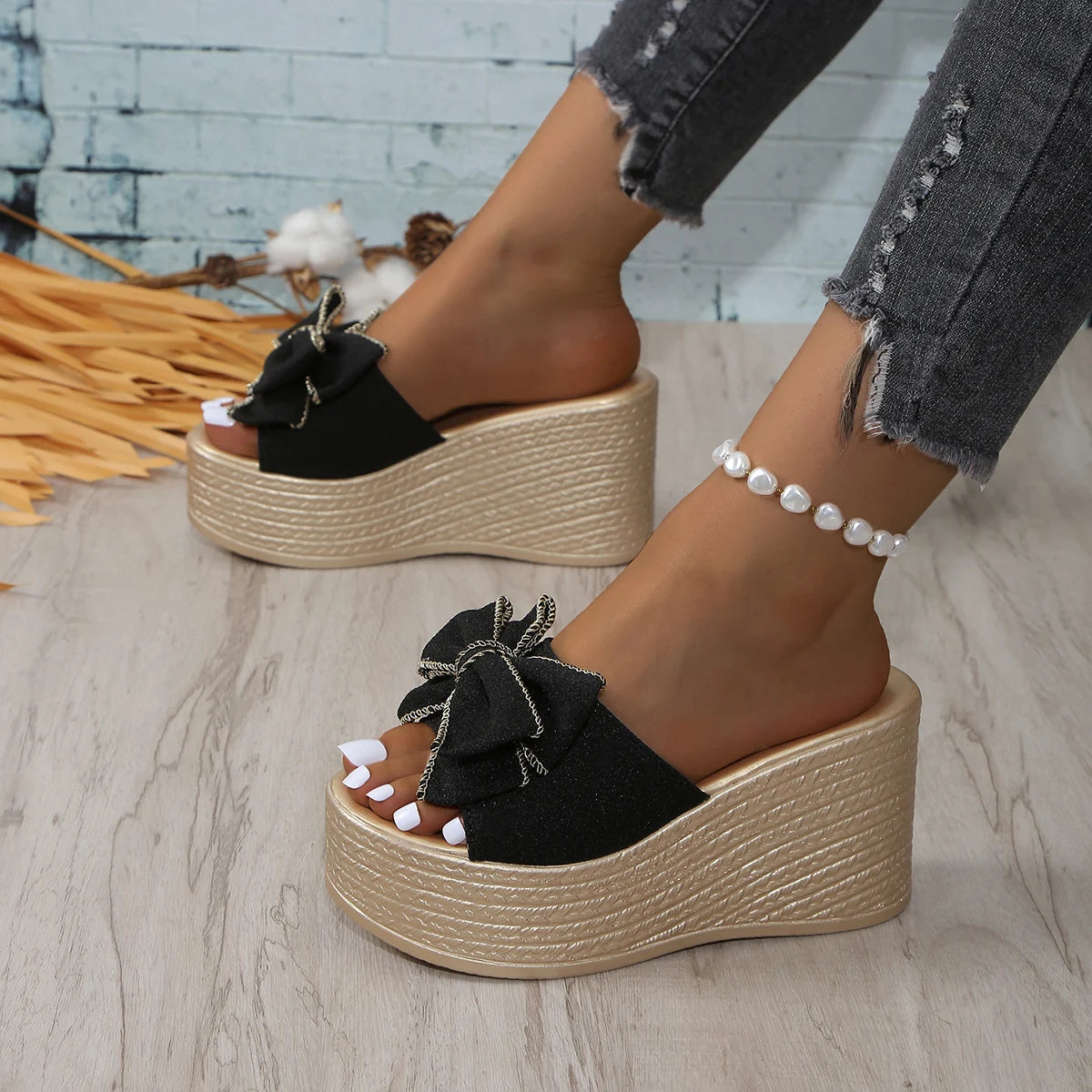 Women's Heeled Slides - Wedge Platform Slippers With Butterfly Knot Decoration