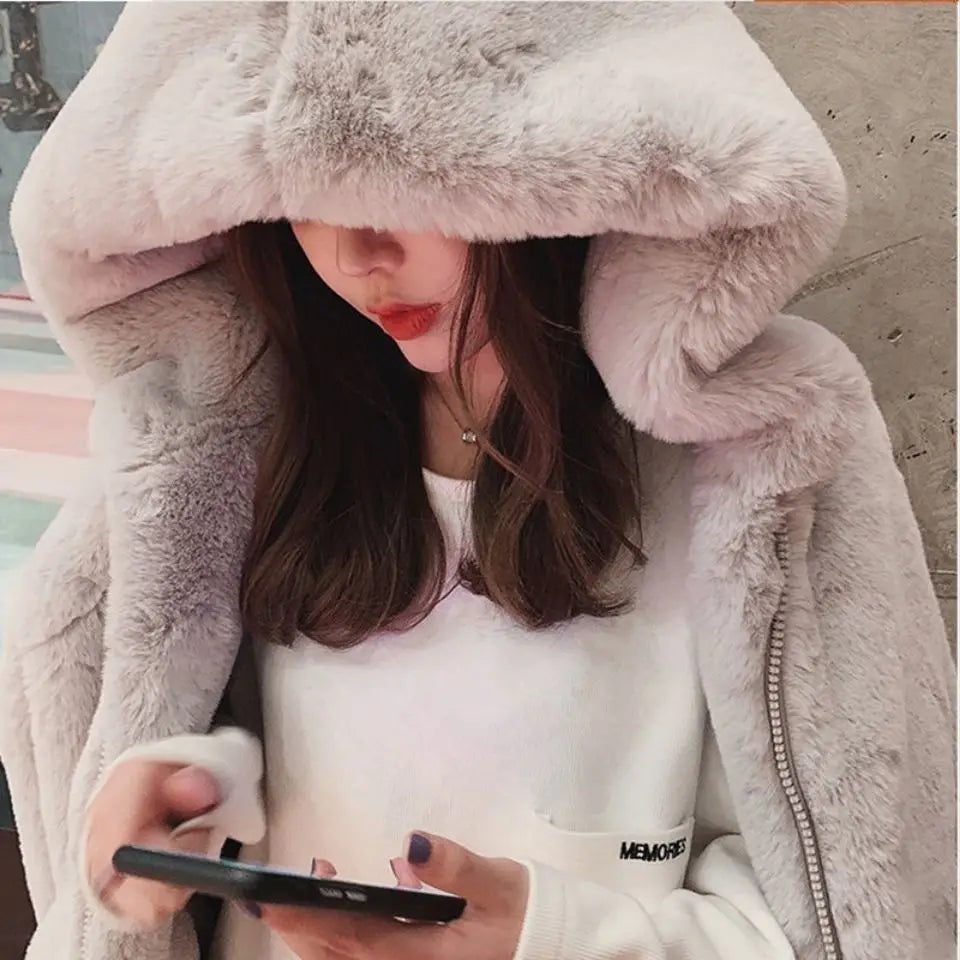 Women's Loose Plush Faux Fur Hooded Jacket