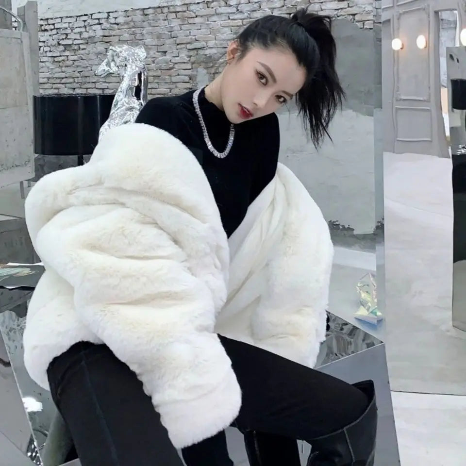 Women's Loose Plush Faux Fur Hooded Jacket