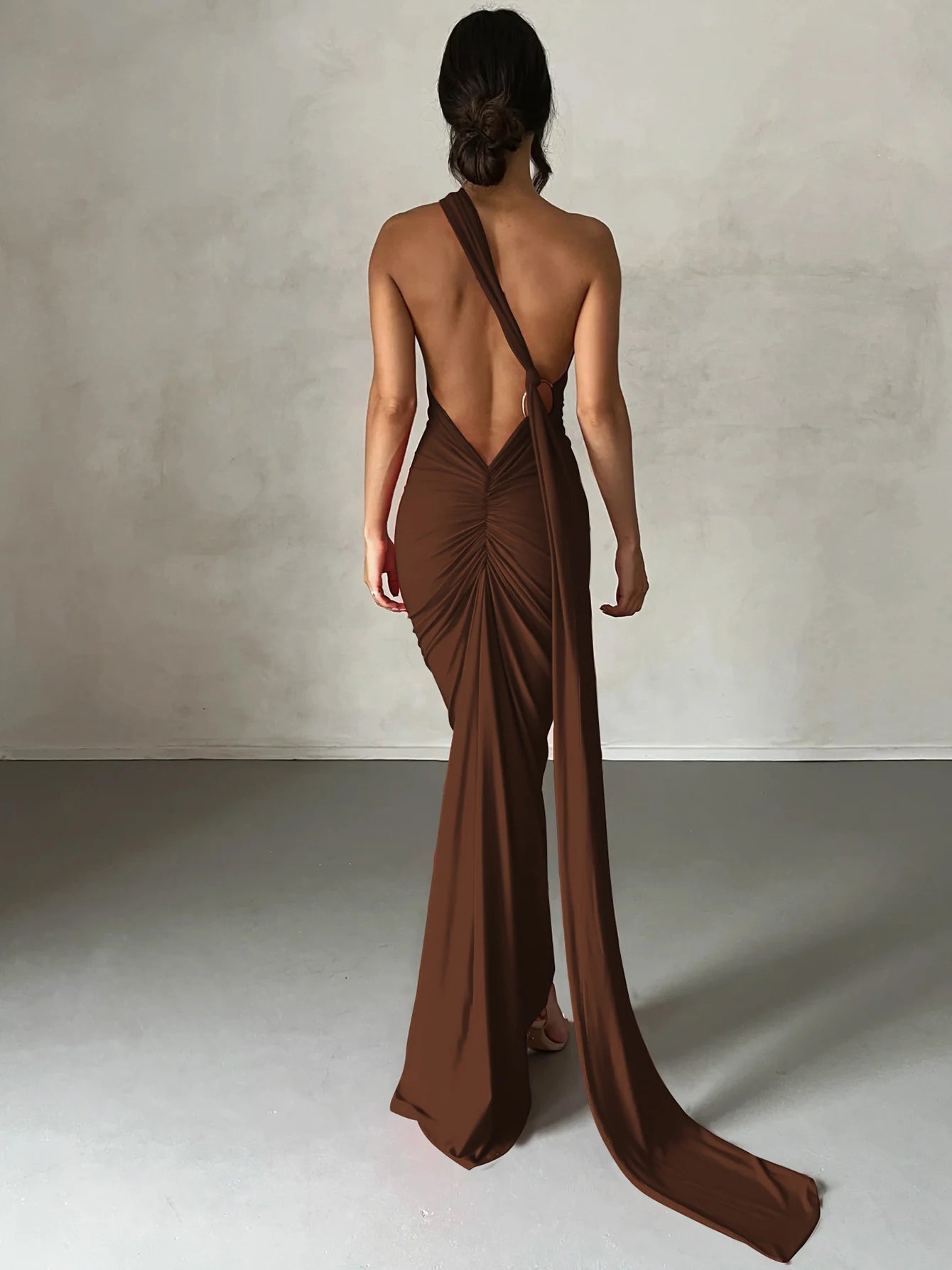 Hugcitar Adjustable Backless Ruched Dress with Single Shoulder and Scarf Loop for Women