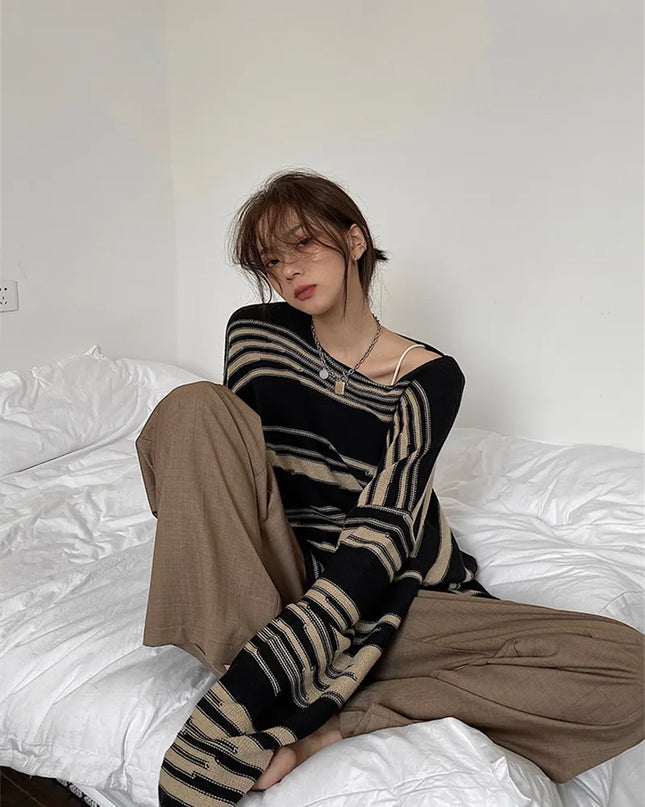Women’s Striped Long Sleeve Loose-Fit Knitted Jumper