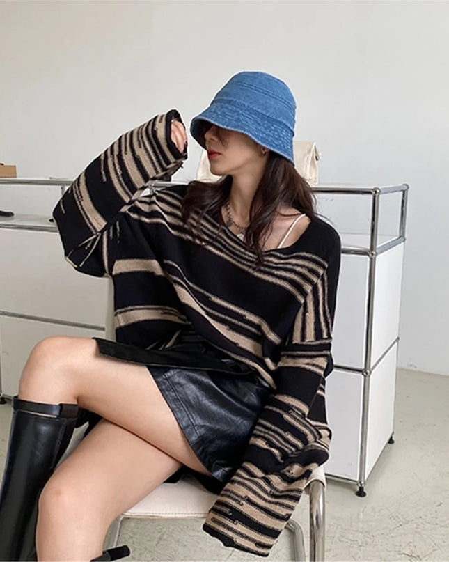 Women’s Striped Long Sleeve Loose-Fit Knitted Jumper