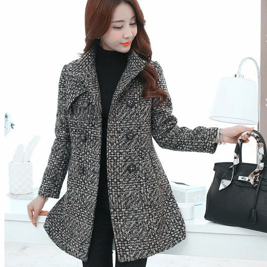 Women's Wool Blend Coat - Elegant Plaid Slim Fit Long Coat