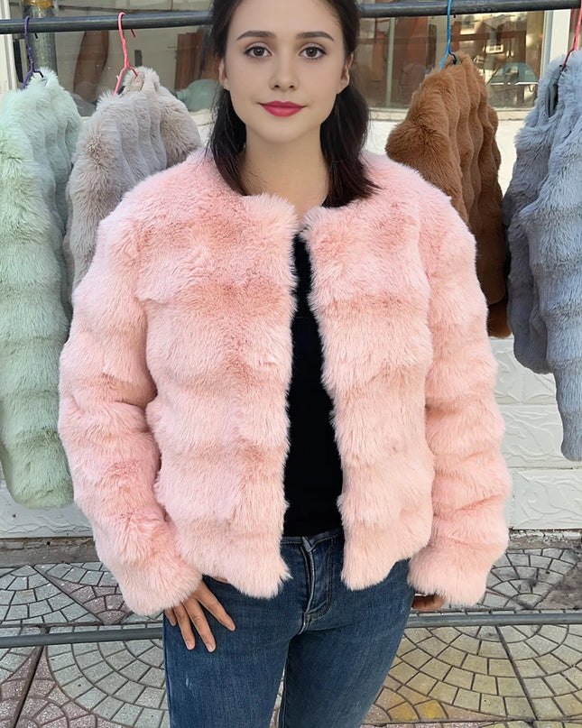 Women's Short Faux Fur Coat – Plush Imitation Fur Jacket