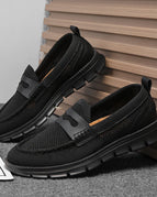 Black / 47