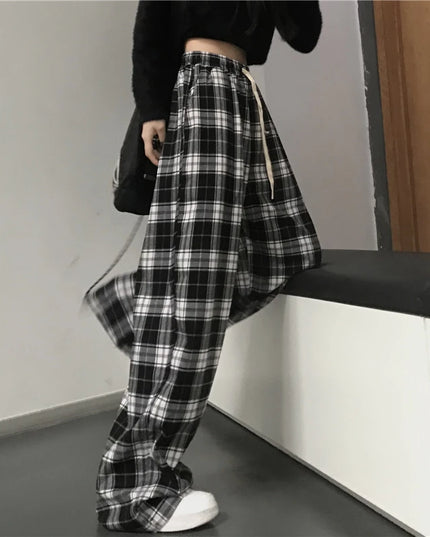 Women's Oversized Black Sweatpants - Loose Fit and Elastic Waistband