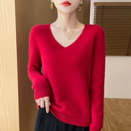 Women's Loose V-Neck Sweater Made of Pure Wool