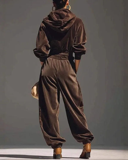 Women's Two-Piece Soft Velvet Hoodie and Jogger Sweatpant Set