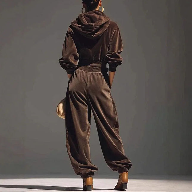 Women's Two-Piece Soft Velvet Hoodie and Jogger Sweatpant Set