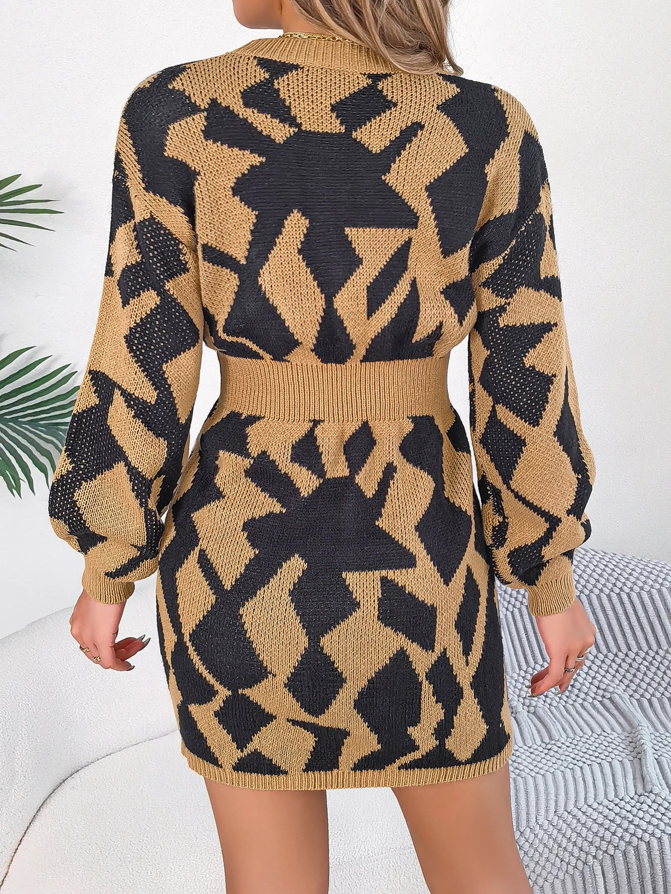 Women's Lantern Sleeve Knitted Dress
