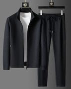 Black / M