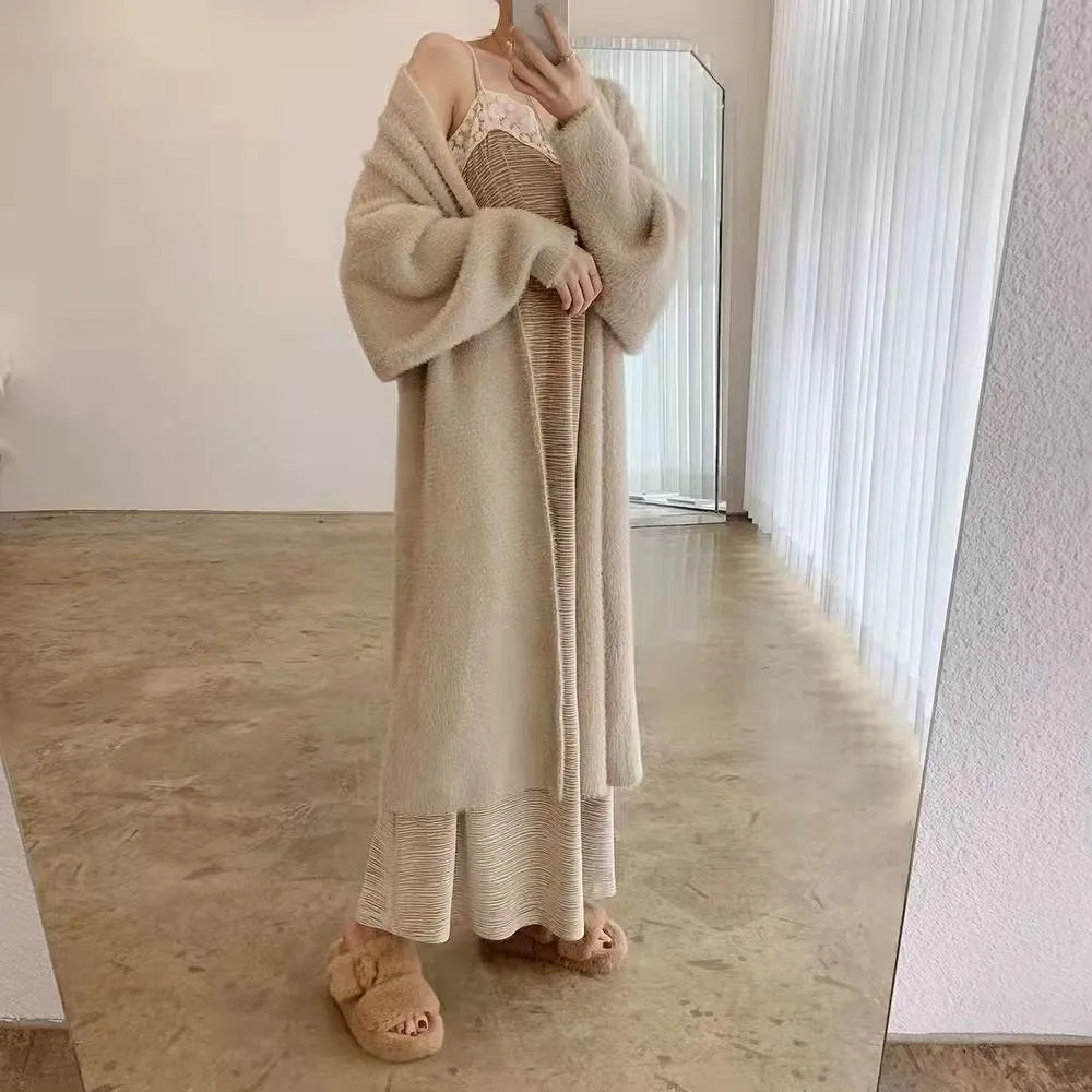 Women's Long Knitted Fluffy Cardigan with Long Sleeves