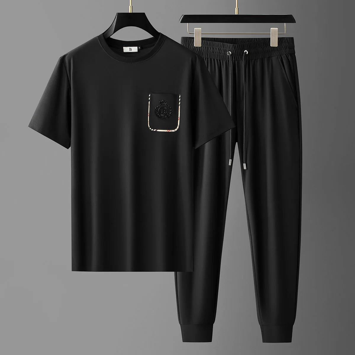 Men's 2-Piece T-Shirt and Drawstring Sweatpants Set