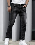 Black / M
