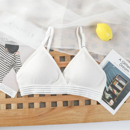 Non-Wire Push-Up Bras for Women with Thin Padded Cups