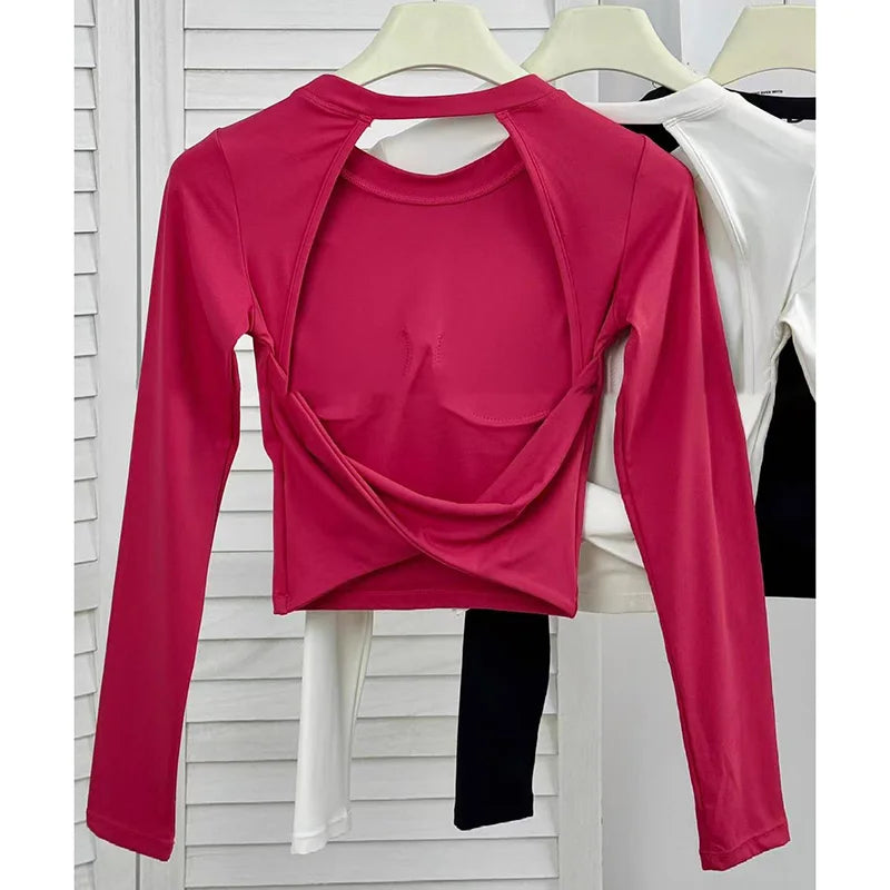 Long Sleeve Women's Yoga Top with Fixed Chest and Backless Design