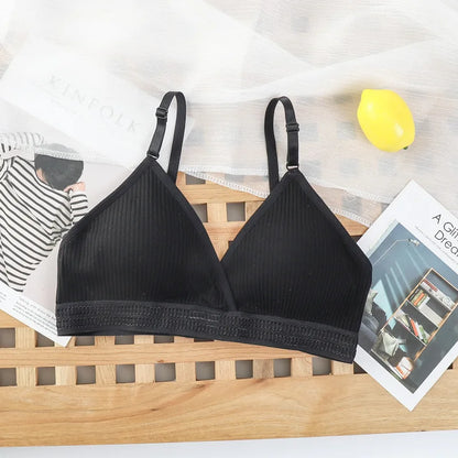 Non-Wire Push-Up Bras for Women with Thin Padded Cups
