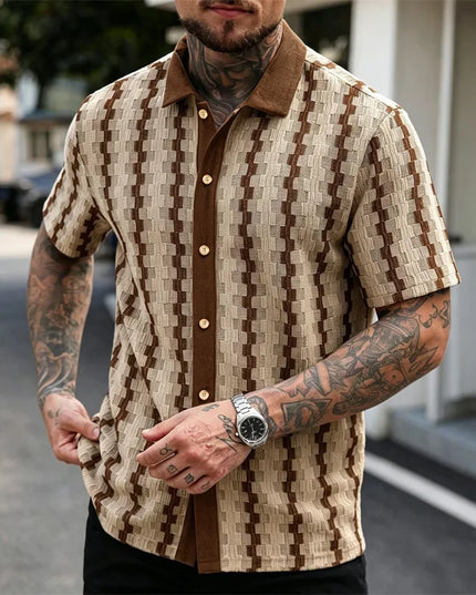 Men's Plaid Knit Short Sleeve Shirt with Lapel Collar and Button Closure
