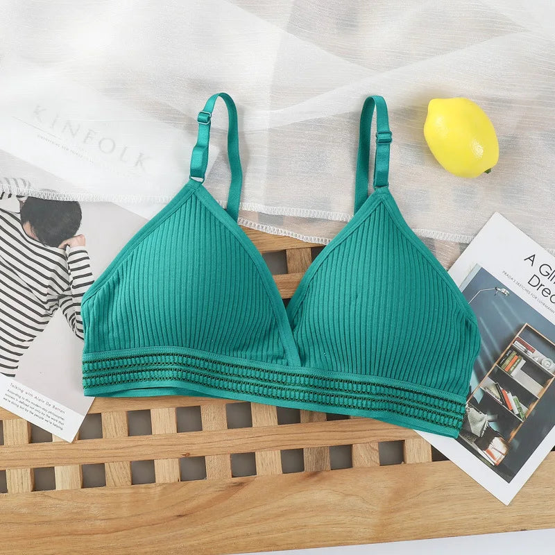 Non-Wire Push-Up Bras for Women with Thin Padded Cups