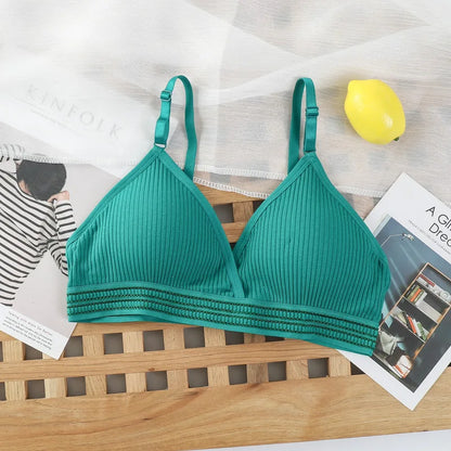 Non-Wire Push-Up Bras for Women with Thin Padded Cups