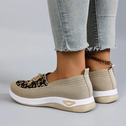 Women's Breathable Mesh Flat Casual Sneakers - Lightweight Comfortable Flat Shoes for Women