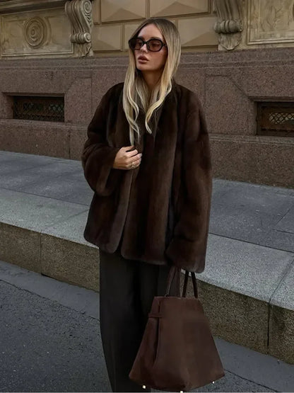 Women's Faux Fur Short Coat with Lapel Collar - Stylish Warm Outerwear for Women