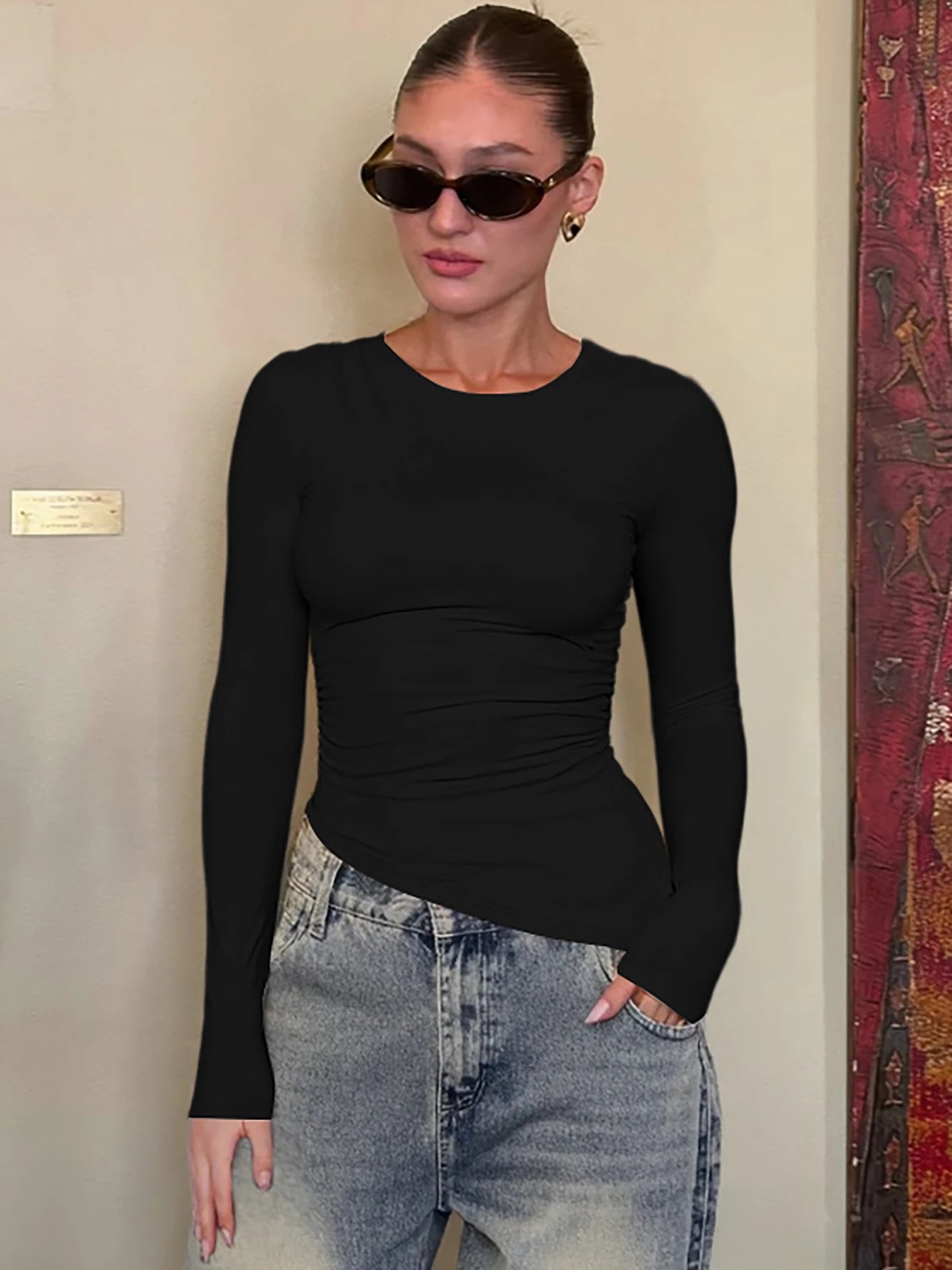 Hugcitar Women's Long Sleeve Irregular Slim Fit Sweater