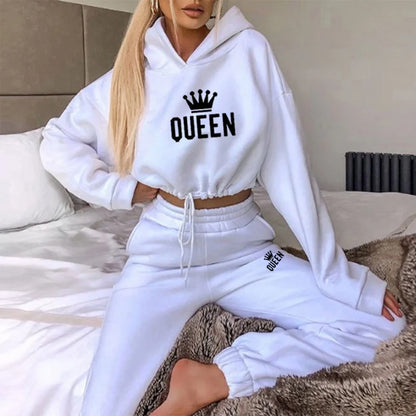 Women's Hooded "Queen" Print Sweater and Tracksuit Set - Stylish 2-Piece Athletic Outfit