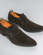Brown / 38