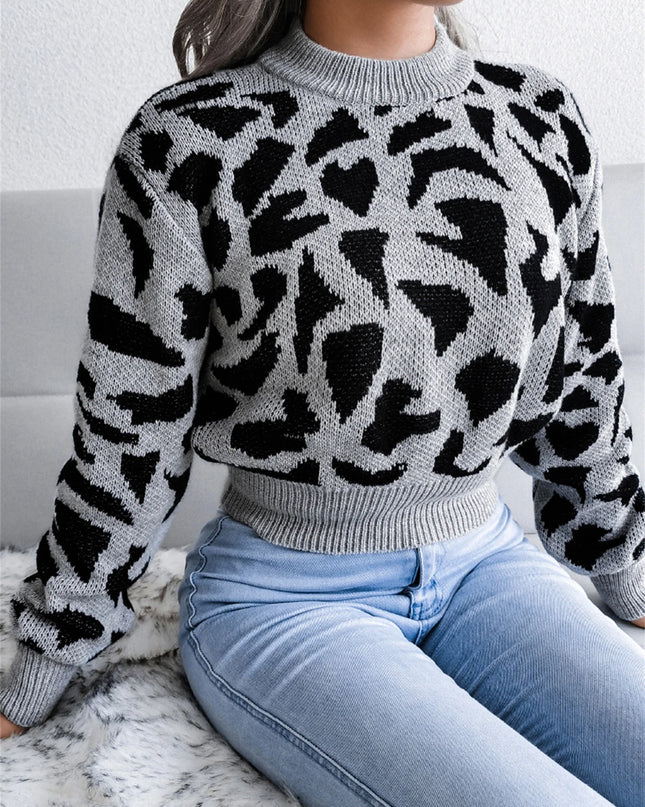 Women's Long Sleeve Knitted Sweater with Leopard Print