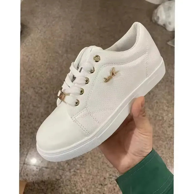 Women's Breathable Flat Sneakers with Soft Sole