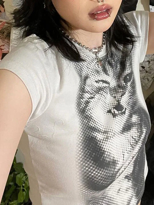 Women's Cat Print Cropped T-Shirt, Crewneck, Slim Fit Tee