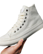 White / 40