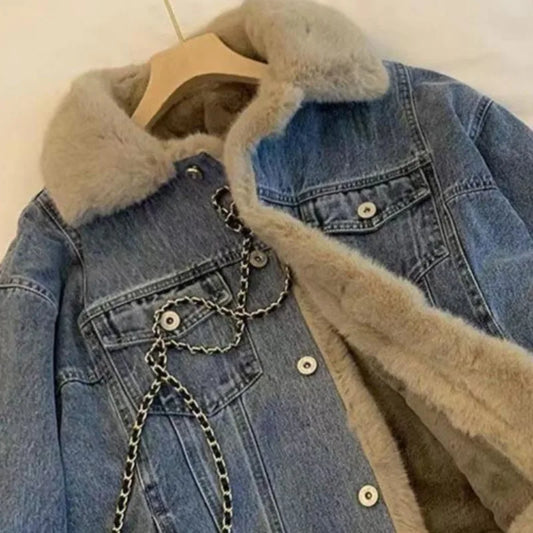 Fleece-Lined Denim Jacket for Women with Loose Fit and Fur Collar