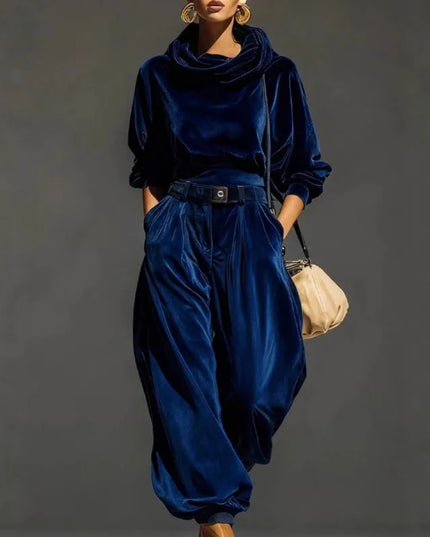 Women's Two-Piece Soft Velvet Hoodie and Jogger Sweatpant Set